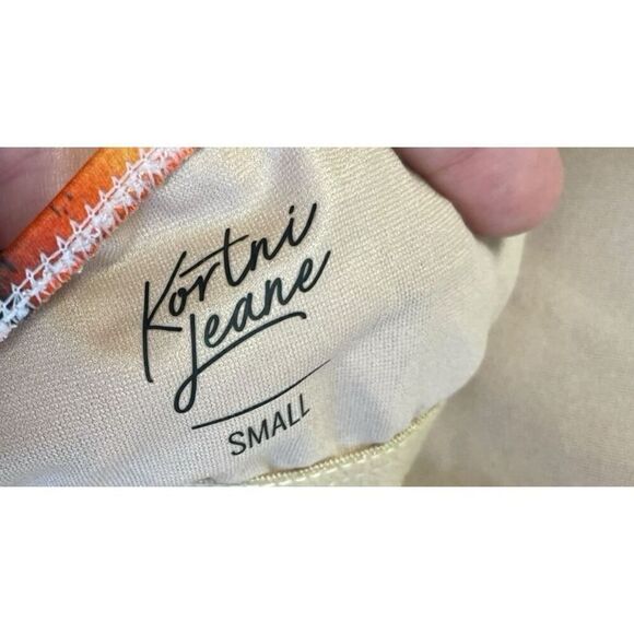 Kortni jean small - Picture 3 of 3